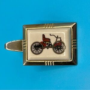 Vintage Benz Patent-Motorwagen Tie Clip 1886 First Car Ceramic Enamel 1960s-80s